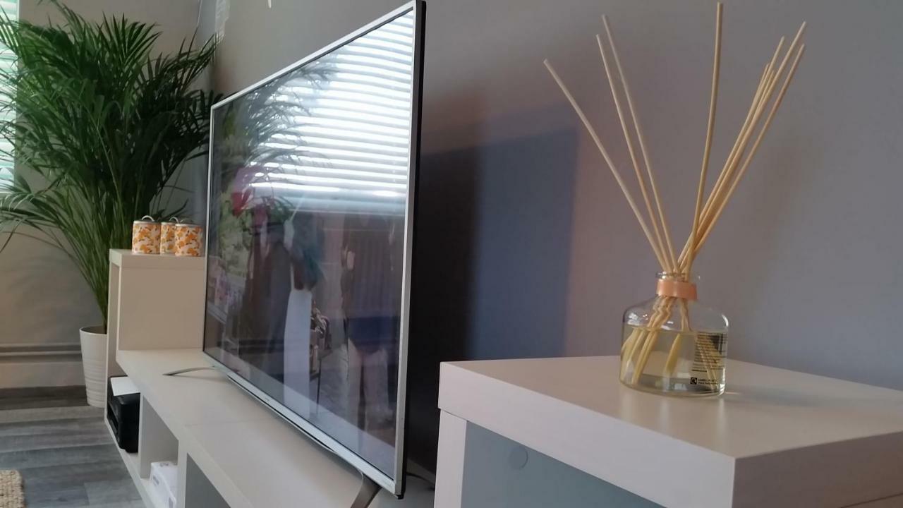 Marston GreenNew Contemporary Flat Minutes From Airport & Necアパートメント エクステリア 写真