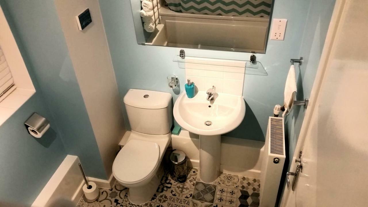 Marston GreenNew Contemporary Flat Minutes From Airport & Necアパートメント エクステリア 写真